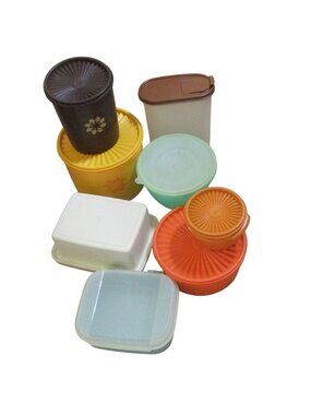 Vintage Tupperware 8  Container Set With Lids 16  Pieces Multi-Color Retro Food